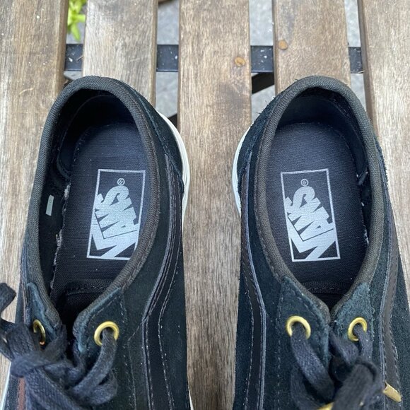 Vans Old Skool Low Skate Shoes Women's 7.5 Men's 6 Black Suede Gold Lace Aglets - Picture 11 of 12